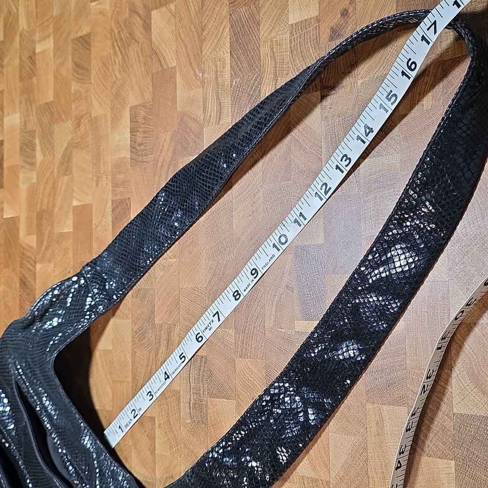 Liza Ganz Crossbody Bag - Picture 9 of 9